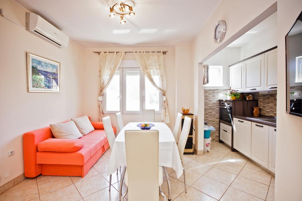 Villa Stana Vinišće Exterior foto